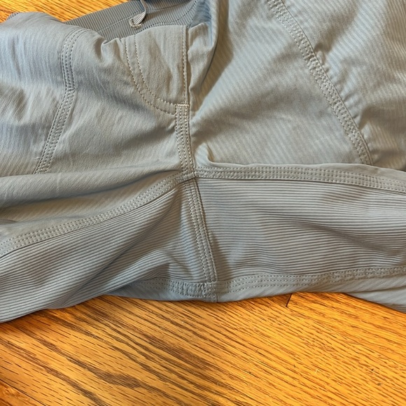 Lululemon Dance Studio Crop Pants - Picture 4 of 5